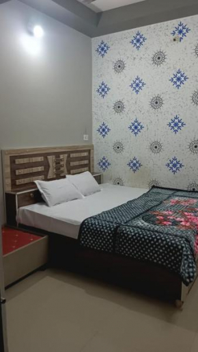 Hiteshi Home Stay